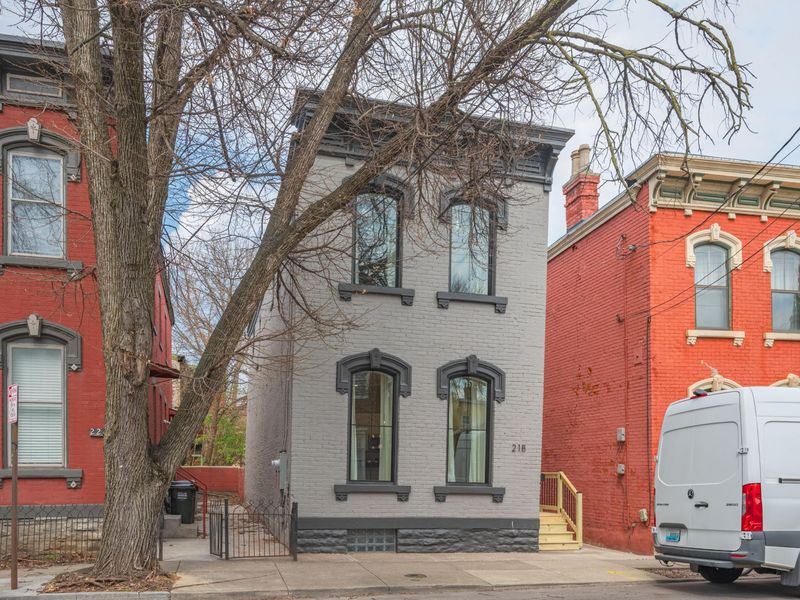 218 W 5th Street, Covington, KY 41011 Photo 2