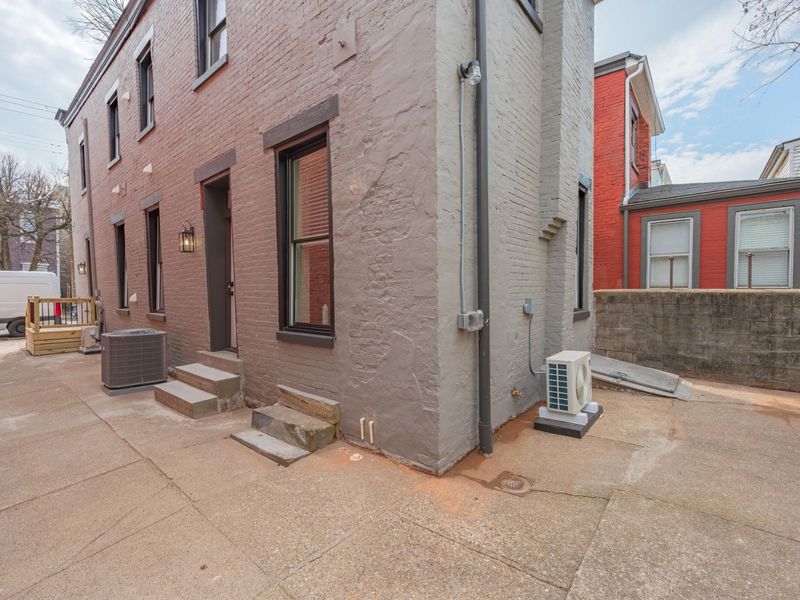 218 W 5th Street, Covington, KY 41011 Photo 4