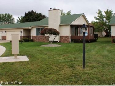 1432 Grant Court, Unit 10, Lapeer, Mi 48446
