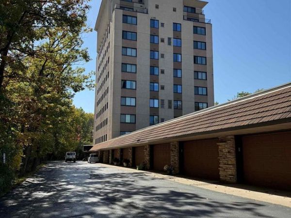 2631 NORTHERN ROAD, Unit 230, Appleton, WI 54914
