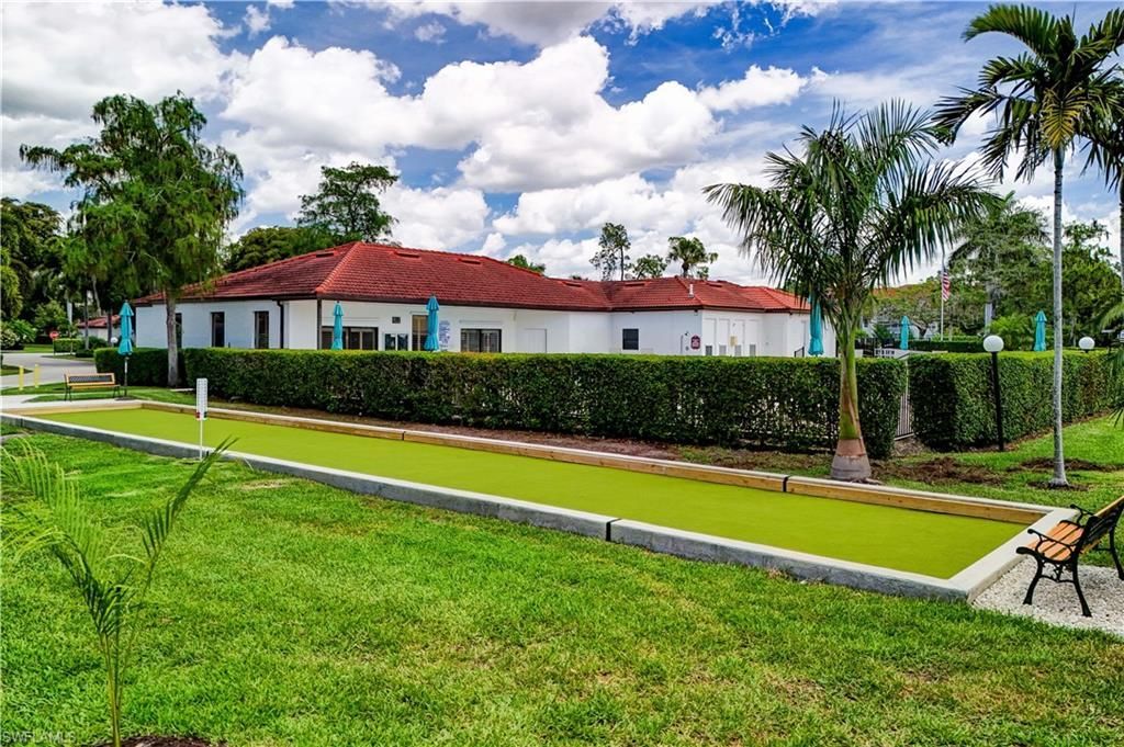 1037 Forest Lakes Dr , Unit 8D, Naples, FL 34105 Photo