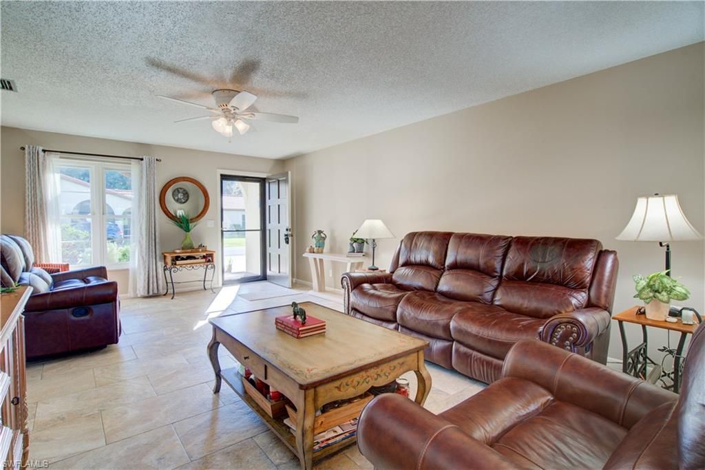 1037 Forest Lakes Dr , Unit 8D, Naples, FL 34105 Photo