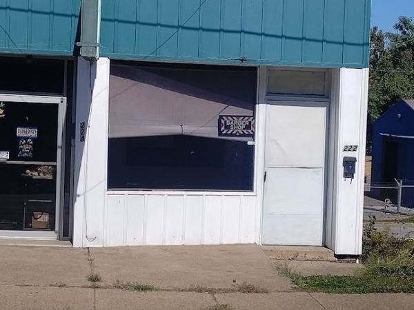 222 Howard Street , Bridgeport, OH 43912