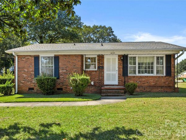 4235 Brookway Drive, Charlotte, NC 28208