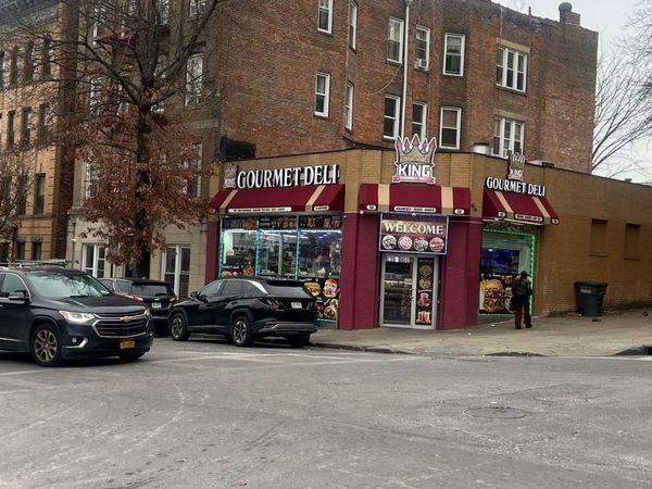 20 W Roosevelt Square , Mount Vernon, NY 10550