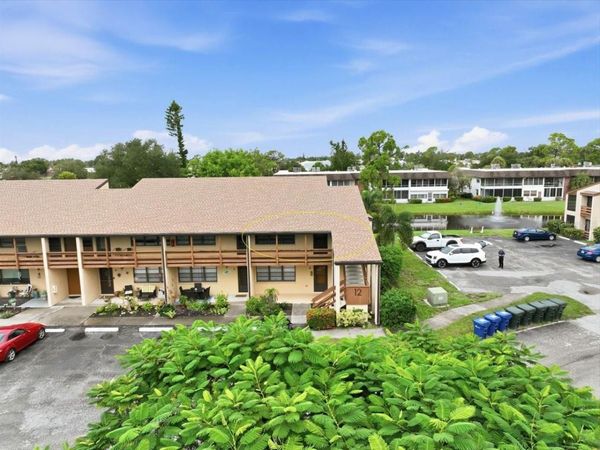 12 QUAILS RUN BOULEVARD , Unit 12, ENGLEWOOD, FL 34223