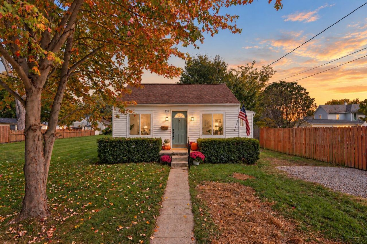 255 Grant Avenue, Plain City, OH 43064 Main Photo