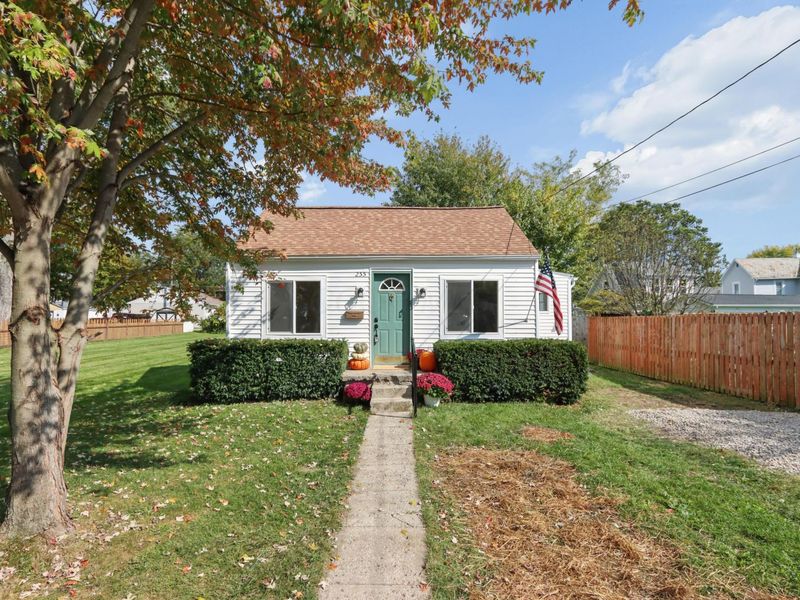 255 Grant Avenue, Plain City, OH 43064 Photo 2