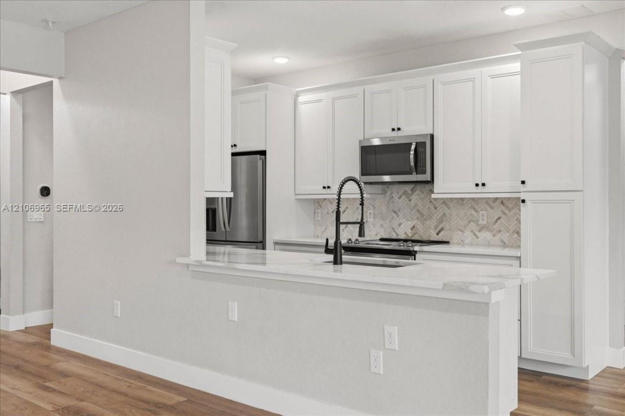 1116 Thompson Ave , Lehigh Acres, FL 33972 Photo