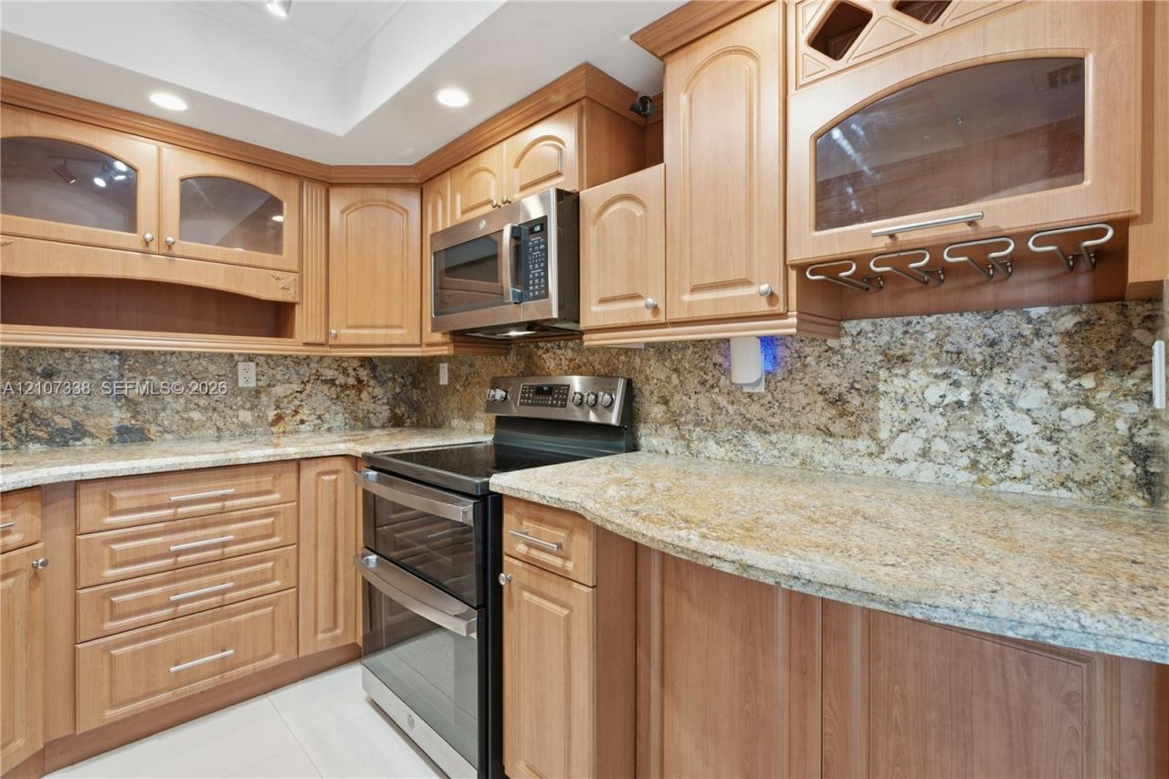 20355 NE 34th Ct , Unit 1824, Aventura, FL 33180 Photo