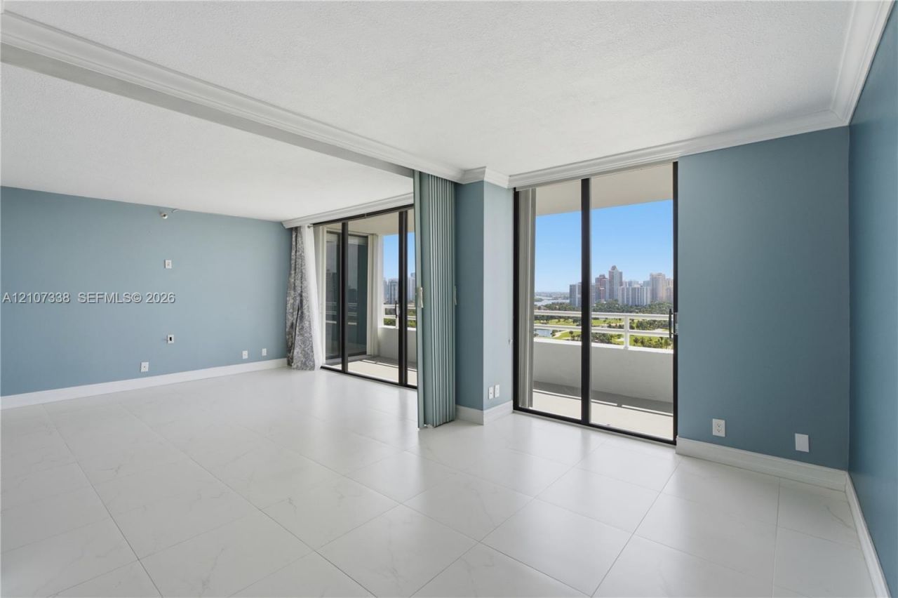 20355 NE 34th Ct , Unit 1824, Aventura, FL 33180 Photo