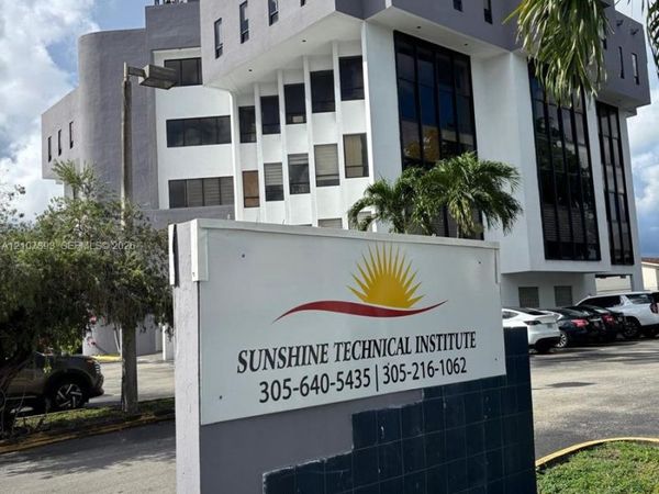 4160 W 16th Ave , Unit 502, Hialeah, FL 33012