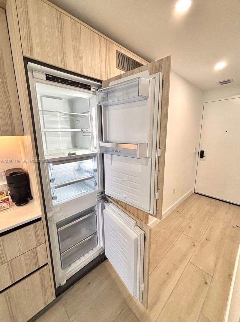 225 N Miami Ave , Unit 2003, Miami, FL 33128 Photo
