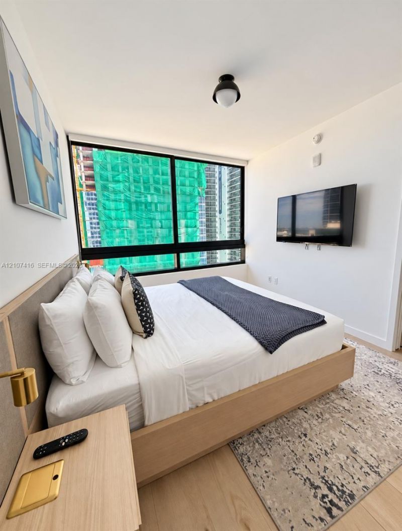 225 N Miami Ave , Unit 2003, Miami, FL 33128 Photo