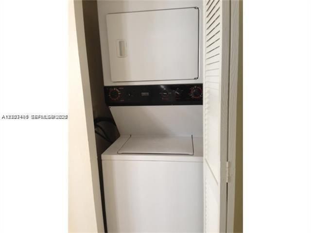 701 Brickell Key Bl , Unit 2404, Miami, FL 33131 Photo