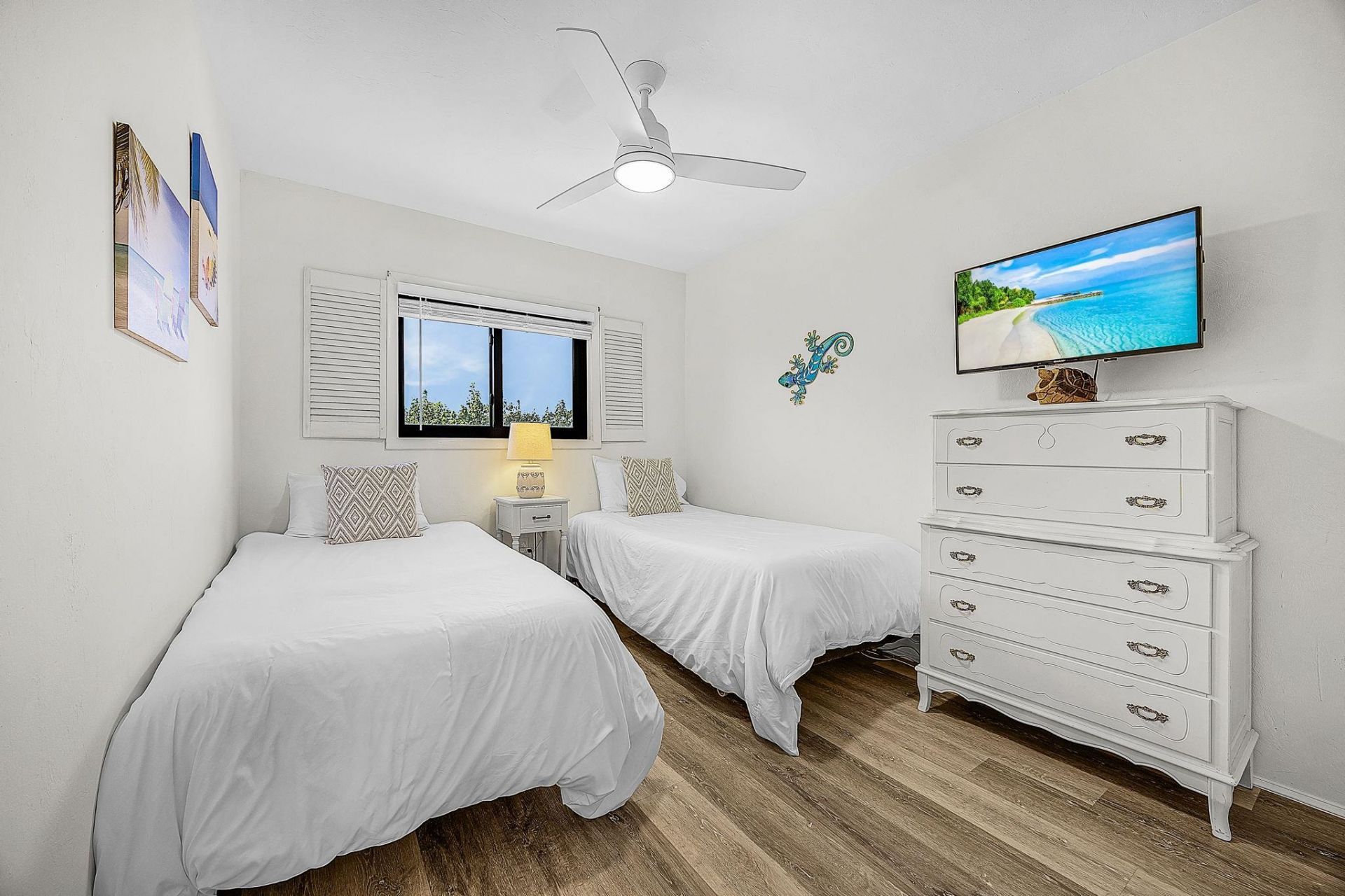 1250 Tennisplace Ct, Unit E33, Sanibel, FL 33957 Photo