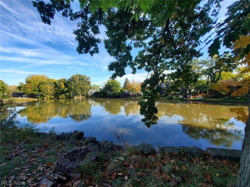 5901 Twin Lakes Drive, Parma, OH 44129 Photo 5