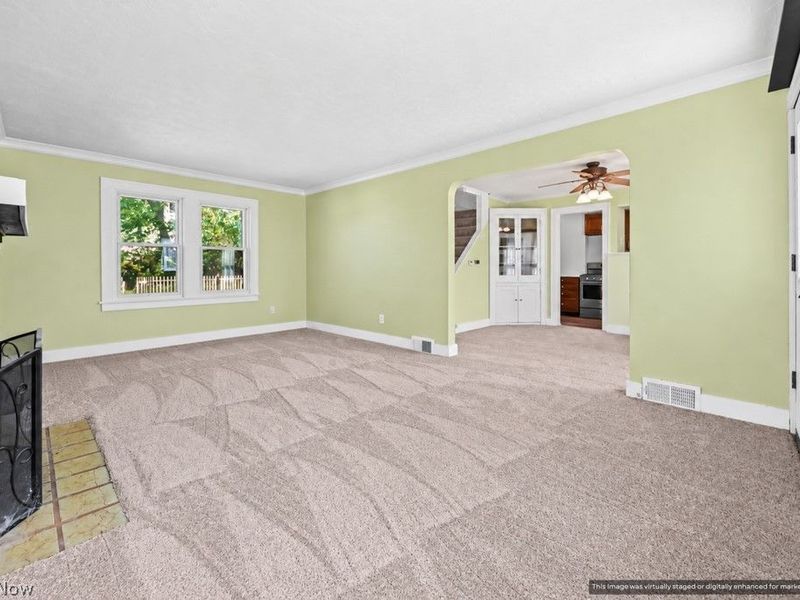 5901 Twin Lakes Drive, Parma, OH 44129 Photo 9