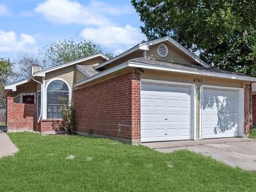 4745 Poppy Drive E, Fort Worth, TX 76137