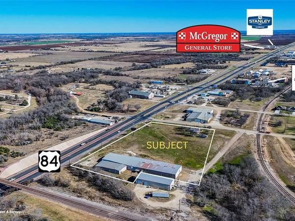 110 1st Street , McGregor, TX 76657