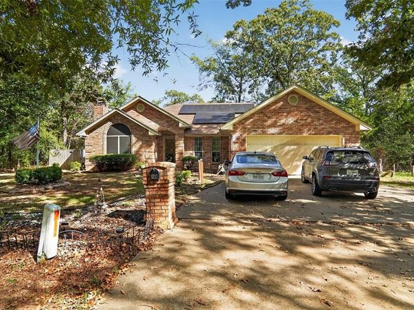 107 Parc Ouest Drive, Paris, TX 75460