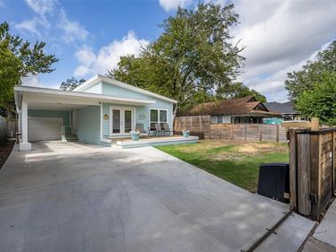 1031 Grandview Avenue, Dallas, TX 75223