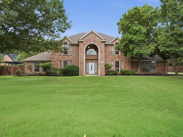 5904 Highland Hills Lane, Colleyville, TX 76034