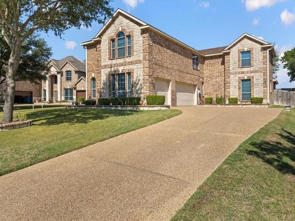 1129 Northlake Drive, DeSoto, TX 75115