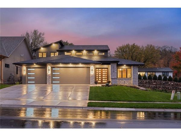XXX Crestwood Terrace, Eden Prairie, MN 55347