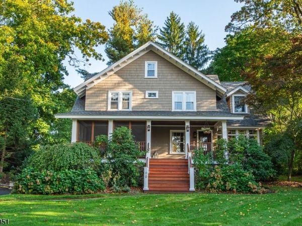 100 Lake Dr, Mountain Lakes, NJ 07046