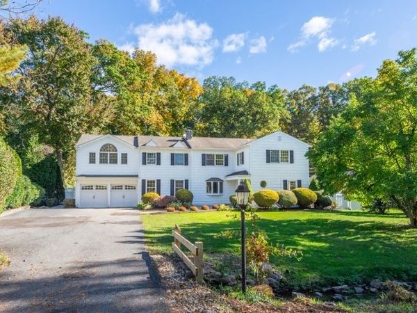 81 Harter Rd, Morris, NJ 07960