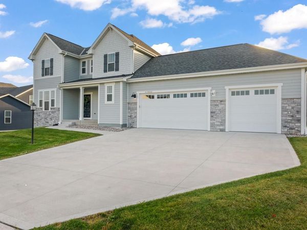 W193N5036 Rosemary RIDGE, Menomonee Falls, WI 53051