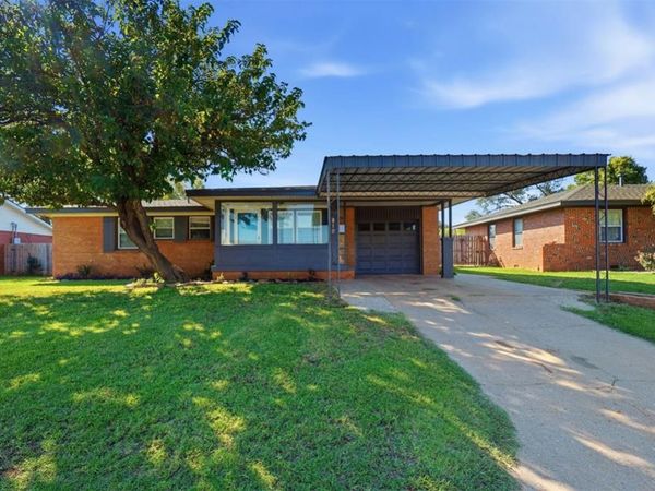 810 Standifer Road, Elk City, OK 73644