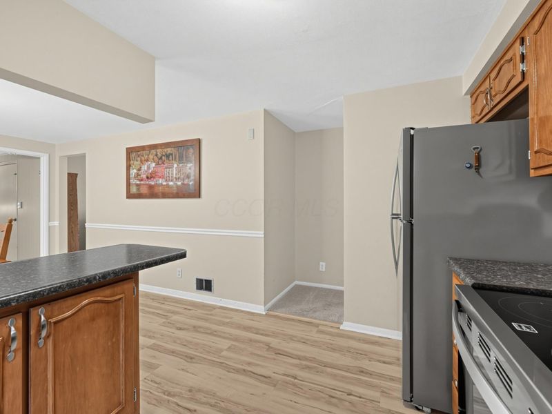 5123 Dobbs Drive , Dayton, OH 45440 Photo 7