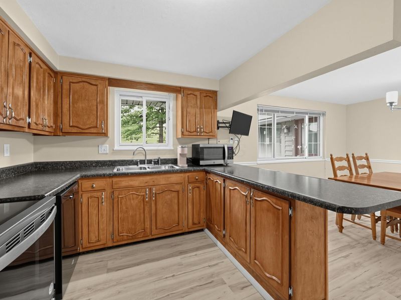 5123 Dobbs Drive , Dayton, OH 45440 Photo 8