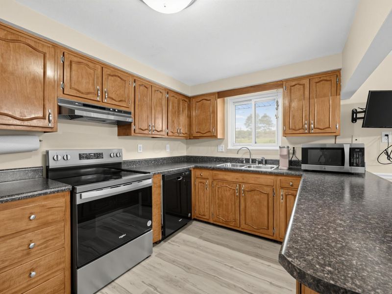 5123 Dobbs Drive , Dayton, OH 45440 Photo 9