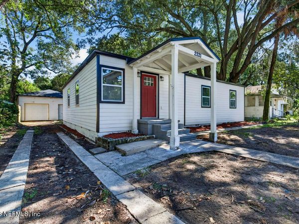 2221 E HOME PARK Circle, Jacksonville, FL 32207