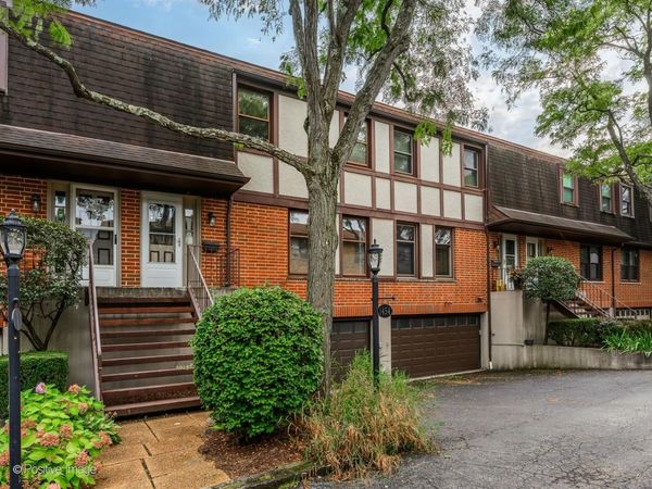 1454 Glencoe Avenue , Highland Park, IL 60035
