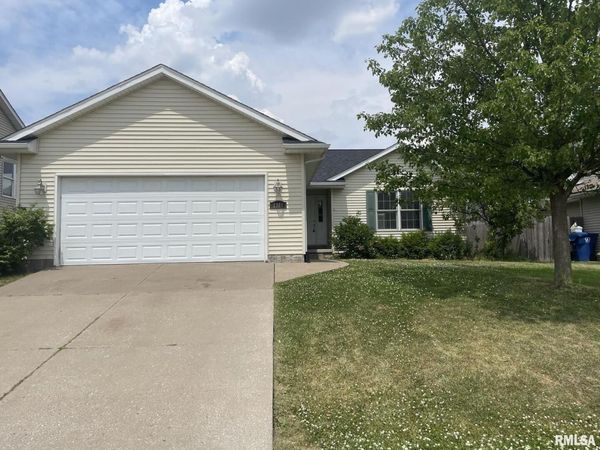 1220 W 61ST Street , Davenport, IA 52806
