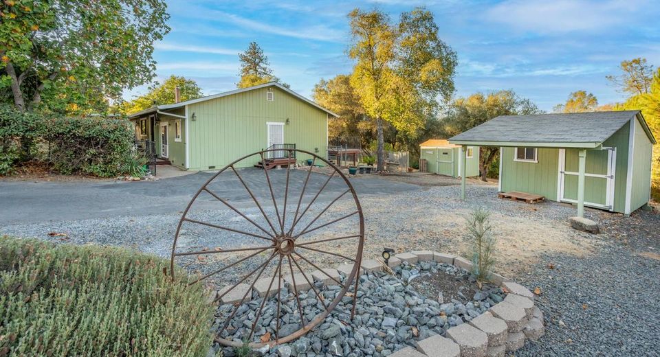 1875 Pear Blossom Ln, Placerville, CA 95667 Photo