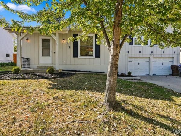 112 Kimberly Lane , St Peters, MO 63376