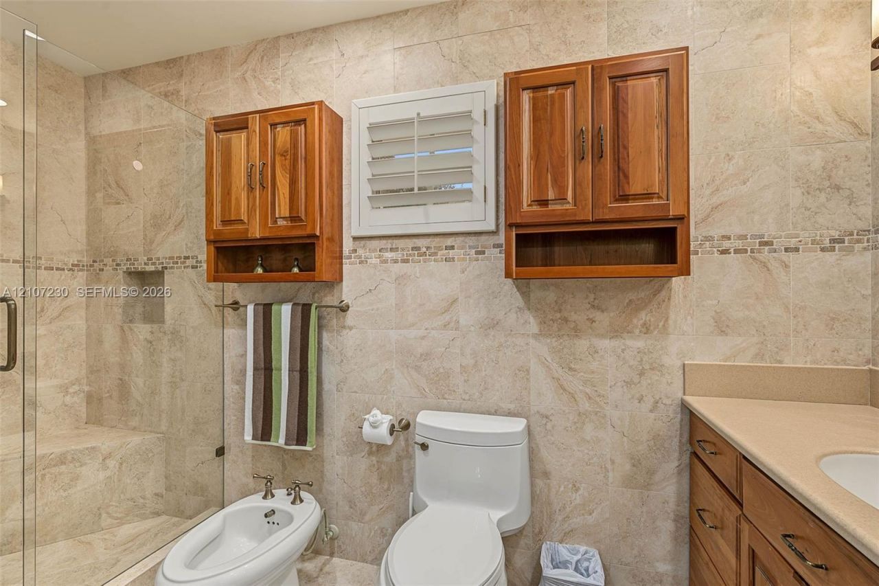 8100 SW 155th St, Palmetto Bay, FL 33157 Photo