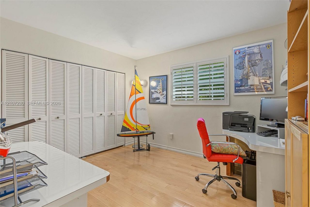 8100 SW 155th St, Palmetto Bay, FL 33157 Photo