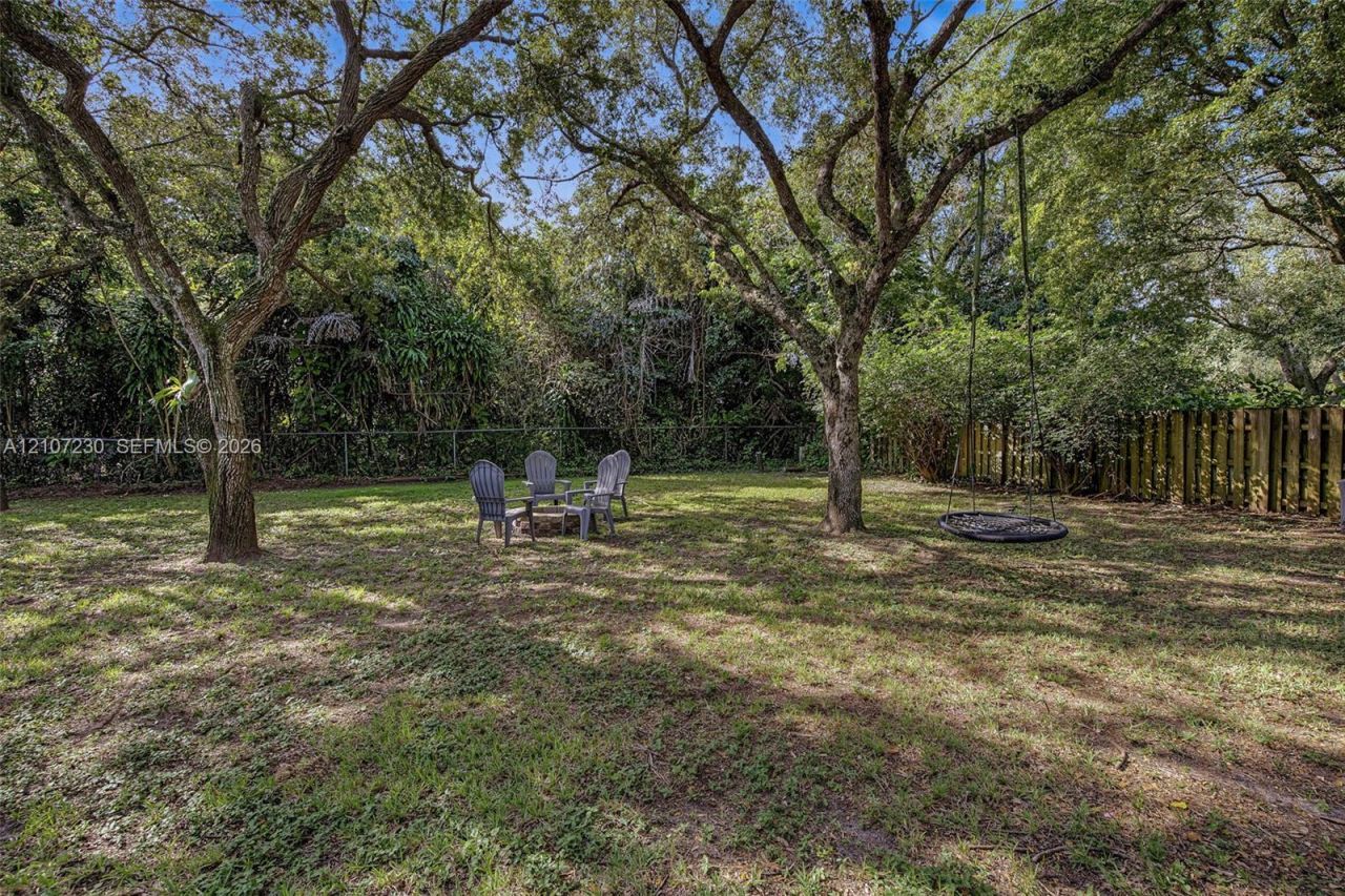 8100 SW 155th St, Palmetto Bay, FL 33157 Photo