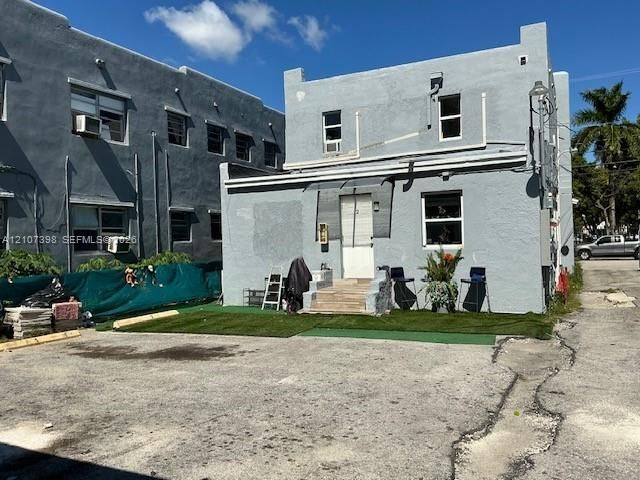 922 NW 2nd St, Miami, FL 33128 Photo