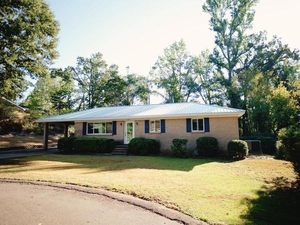 1413 Lawson Street, Oxford, MS 38655