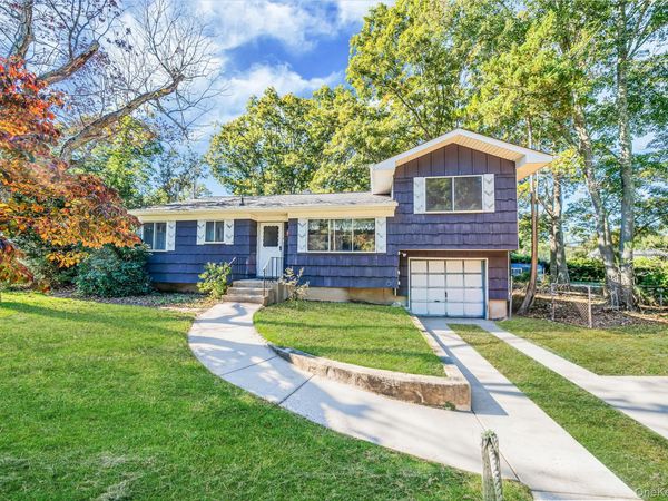54 Mount Sinai Coram Road, Coram, NY 11727