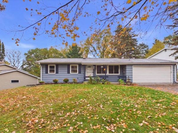 3624 Rolling View Drive, White Bear Lake, MN 55110