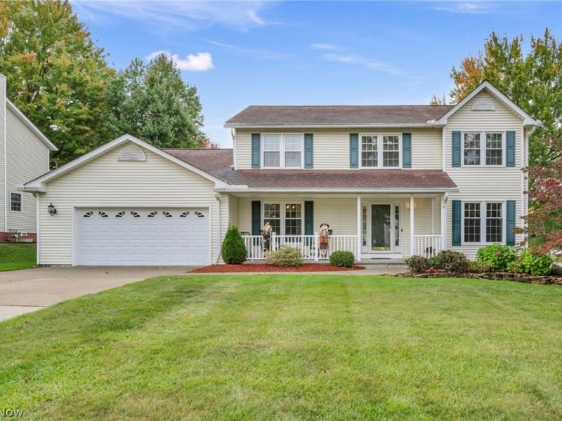 15249 Sassafras Drive, Strongsville, OH 44136 Photo 2