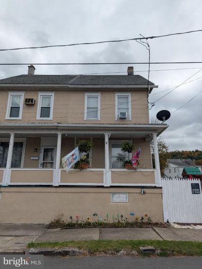 118 W HIGH STREET, COALDALE, PA 18218